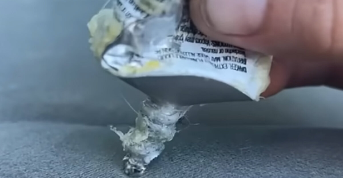 روی سوراخ را بپوشانید