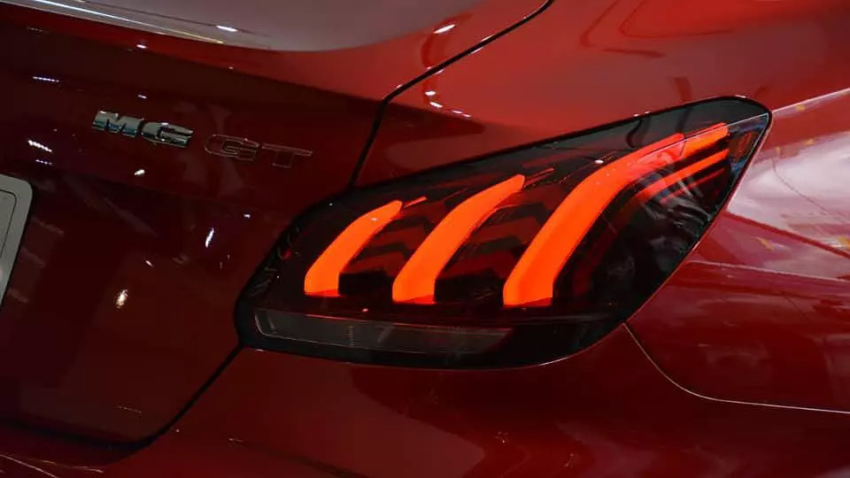 چراغ عقب جی تی